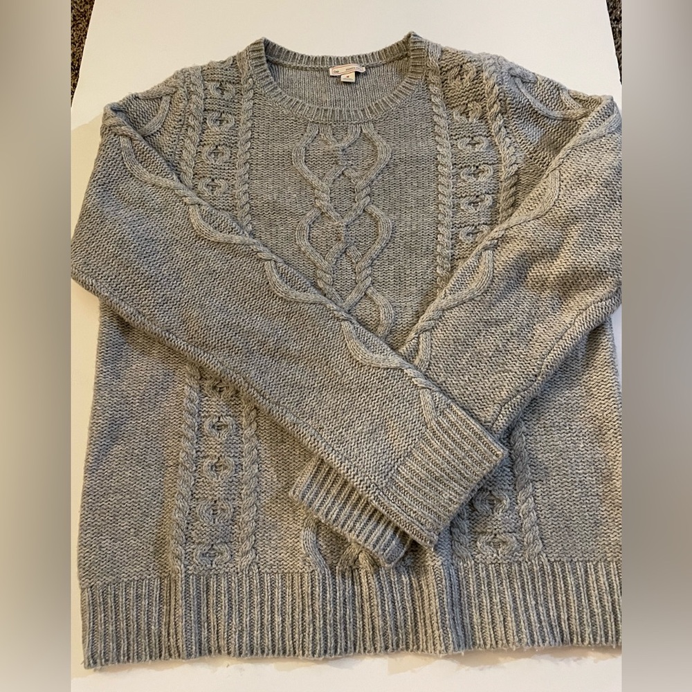 Light gray GAP knit. Braided sweater